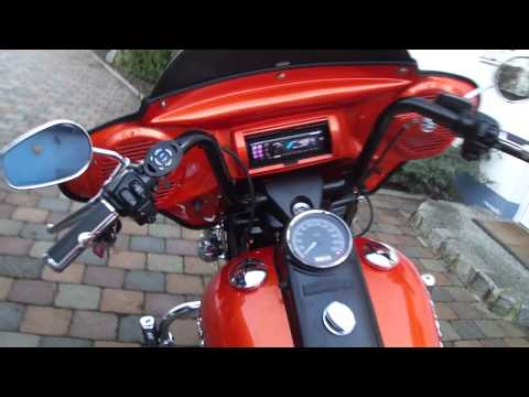 Harley-Davidson-Road-King-Bagger-Orange