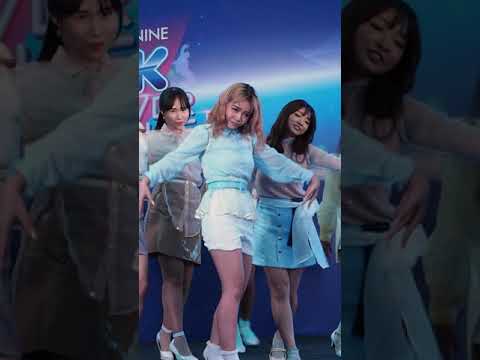 EYES ON ME cover IZ*ONE - 비올레타 (Violeta) + 라비앙로즈 (La Vie en Rose) FANCAM (KUNG as SAKURA) 190601