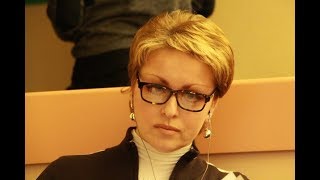 Статус министра и прожиточный минимум оказались несовместимы.