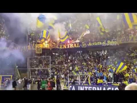 "Rosario Central vs Belgrano 2014 - Recibimiento" Barra: Los Guerreros • Club: Rosario Central