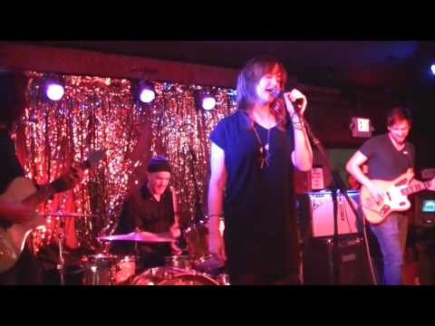 Lola Tried @ Hotel Vegas