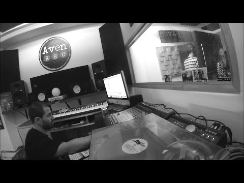 Flako Gallego & AvenRec en el estudio grabando “Un Tema Perdido” @EscoRecords