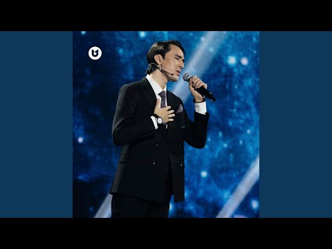 Көгілдір көлдің бетінде