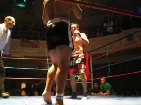 Victor "Sicozis" Valenzuela (Chile) vs Jonathan "El Negro" Caceres (Argentina)