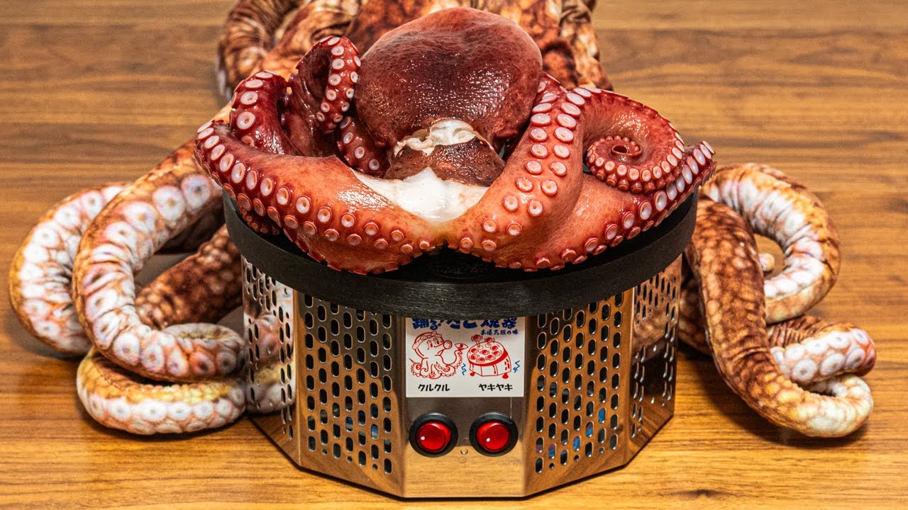 たこ解体！自動たこ焼き器で焼く！ハイボールで幸せ。Automatic Takoyaki Machine. Octopus Balls Japan. Octopus Dumplings