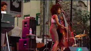 Esperanza Spalding - &quot;She Got To You&quot; (Live in San Sebastian july 23, 2009 - 2/9)
