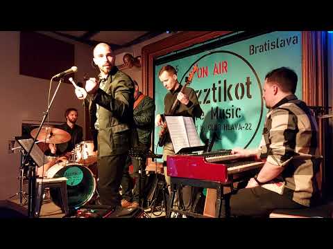 Juraj Schweigert & The Groove Time - Nobody's Talkin'