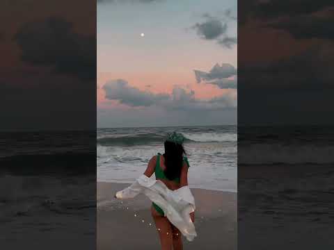 Maybe you’ll find the answers #ashortaday #shorts #beach