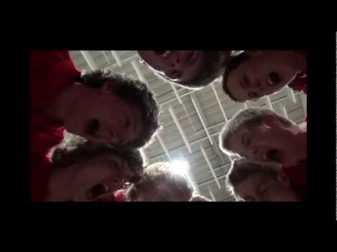 Ein Team Ein Traum TRAILER 1