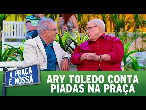 Ary Toledo tells jokes on the show | A Praça é Nossa (October 5, 2017)