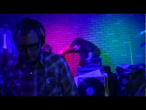 Mark Quark NYE 2013 at Queen Bees