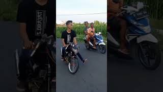 Download lagu #story wa #satriafu#mau kecelakaan 😠dijalan mp3 Download lagu #story wa #satriafu#mau kecelakaan 😠dijalan mp3