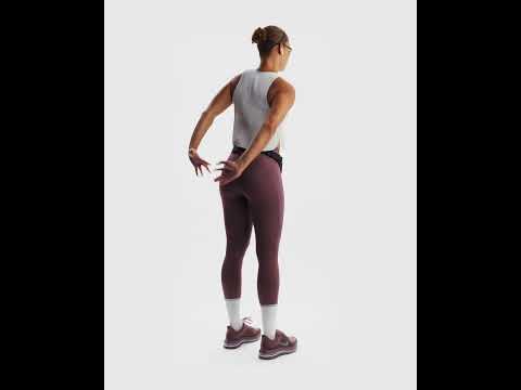 Urmăriți videoclipul