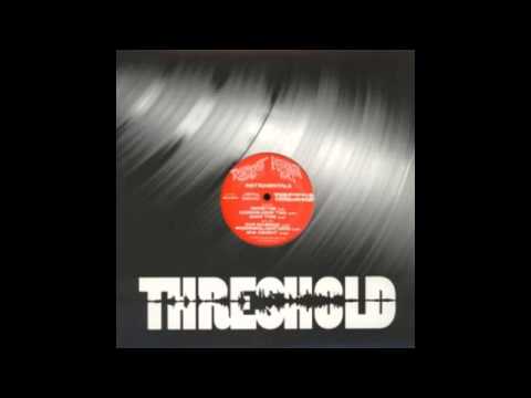 RetroMastas (Retrogott / KutMasta Kurt) - Show Time (Instrumental)