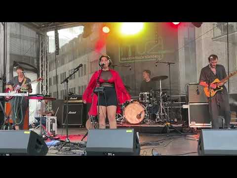 Elena Steri - Live auf der MUZ Bühne beim Bardentreffen 2022