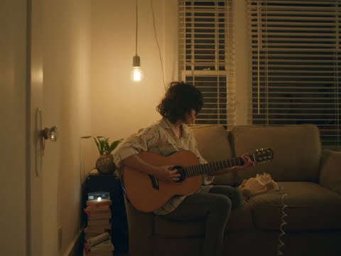 Steady Holiday - Love Me When I Go To Sleep (music video)