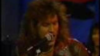 Winger performing "Madalaine" - New Year's Eve '88-89