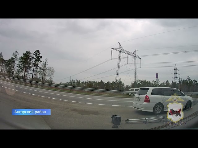 Умышленно сбил видеофиксатор