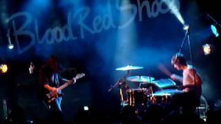 Blood Red Shoes - It Is Happening Again (Live in Paris April 2010).MOV