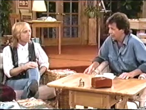 Tom Petty & HBs on touring with Bob Dylan (‘Going Home’ documentary)