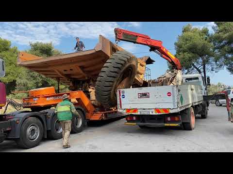 Loading And Transporting The Caterpillar 777D Dumper With MAN TGX 530- Sotiriadis/Labrianidis Mining