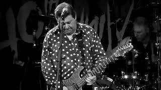 stiff Little Fingers Johnny was live at the Academy Dublin 25/8/17