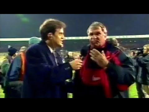 Antoni Piechniczek kontra Jacek Laskowski [1996 Polska v Mołdawia 2-1] NM #24