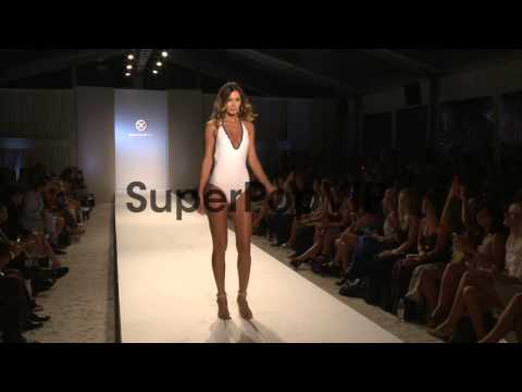 Models walk the runway during ViX Paula Hermanny - Merced...