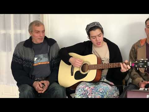 Fratele Petrica si Samy                     As vrea sa locuiesc în cortul Tau