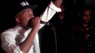 Donnis - Tonight - Fashionably Late