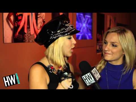 Sweet Suspense Fangirl Over One Direction!