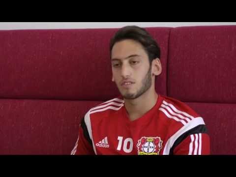Hakan Calhanoglu: "Wieso soll ich die Fans verstehen?!" | Bayer Leverkusen