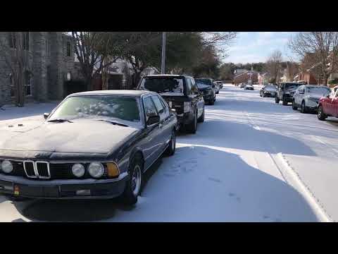 Thumbnail for 1984 BMW 733i e23 4*F Cold Start by BMW