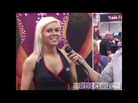 Barbie Barbell - Amanda Harris - World Champion Powerlifter