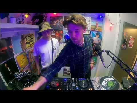 W1 Radio Presents: Shizz McNaughty – Sounds Naughty live set 03.10.2025 @ All Is Joy Studios