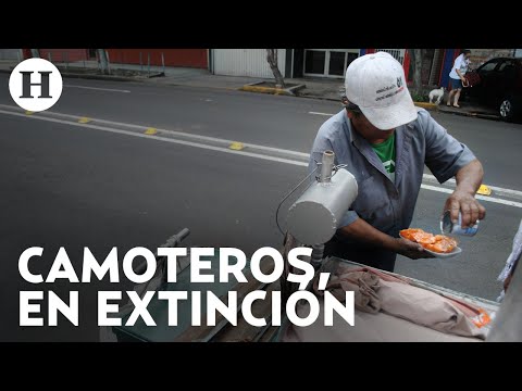 Camoteros en México, uno de los oficios perdidos; John Martínez vende camotes para estudiar medicina