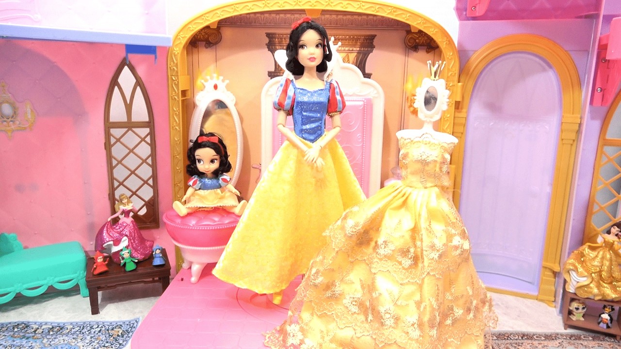 [ Doll Music Video ] Princess Dress-Up Magic | Wardrobe Surprise Song