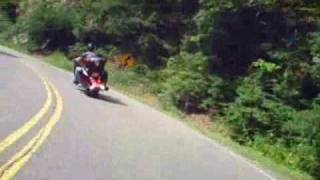 preview picture of video 'Crazy Ed rides The Snake (Tennessee Rt. 421) on his Victory Vision'