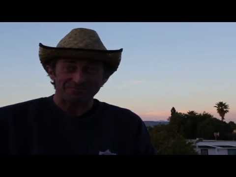 download lagu mp3 mp4 Sidra Asturiana El Mayu, download lagu Sidra Asturiana El Mayu gratis, unduh video klip Sidra Asturiana El Mayu