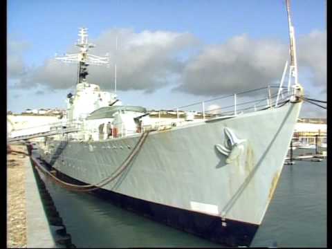 WWII - HMS Cavalier - Brighton Marina -  1983