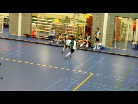 Voorne -Dordrecht zaalhockey.MOV