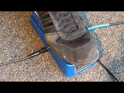 Real McCoy Custom RMC4 Picture Wah 2000s - Blue image 10