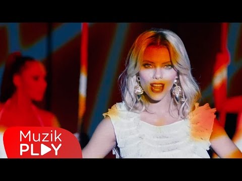 Kendi - Aşka inanmaz ( Official Video )
