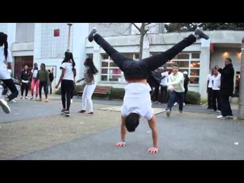 La Team-SPOOKY-ADD et BADAUÊ-BATUCADA en démonstration sur l'Explosif Show à Torcy.