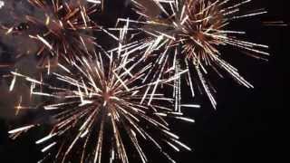 preview picture of video 'Waukesha Fireworks July 4, 2013 - Grand Finale (Crew View)'