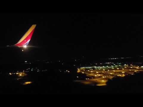 Southwest Boeing 737-700 landing at RDU (Raleigh-Durham) airport