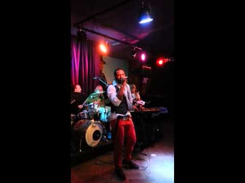 David Goncalves is singing "Knock's me off  my Feet"