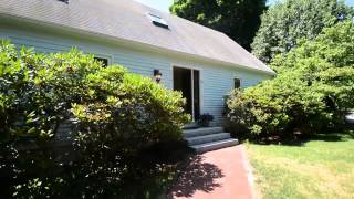 preview picture of video 'Charming Light-Filled Home in Duxbury, Massachusetts'