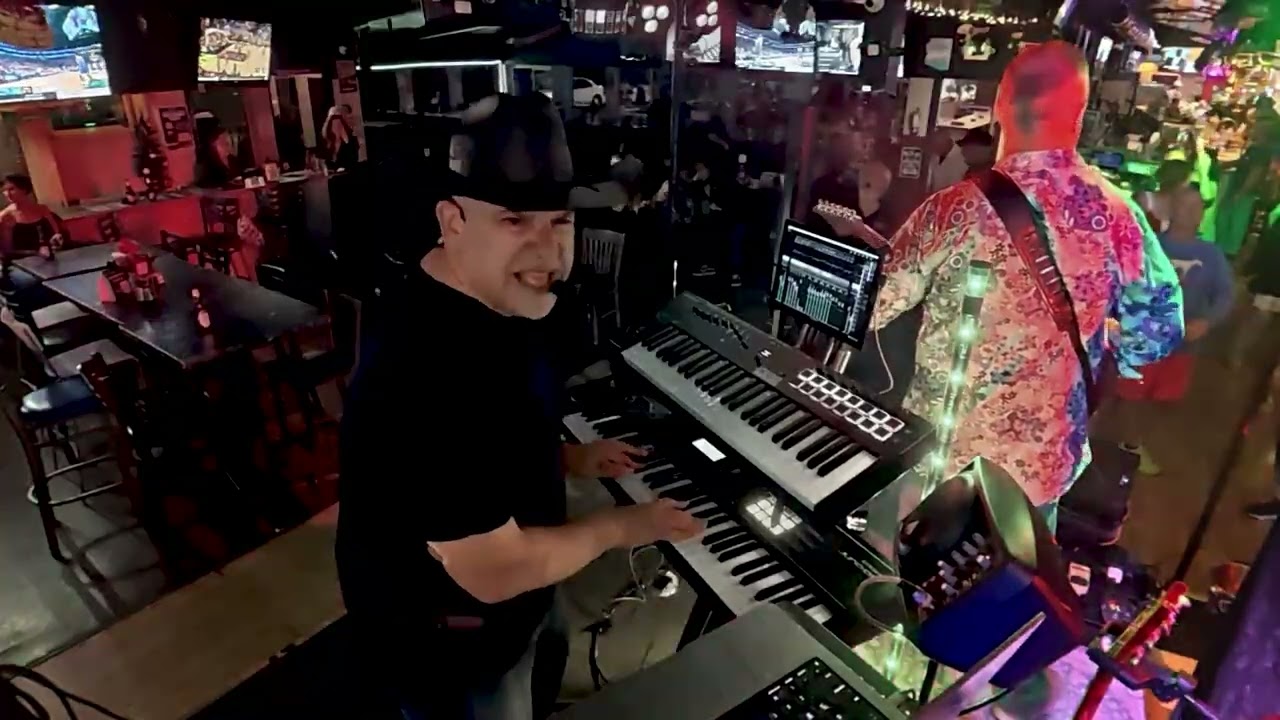 Promotional video thumbnail 2 for The Illumin80s