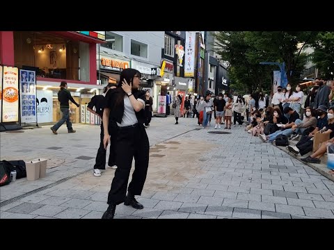 WEDNESDAY. YU KAGAWA & LI HA. CUTE CLASSY PERFORMANCE. HONGDAE STREET.